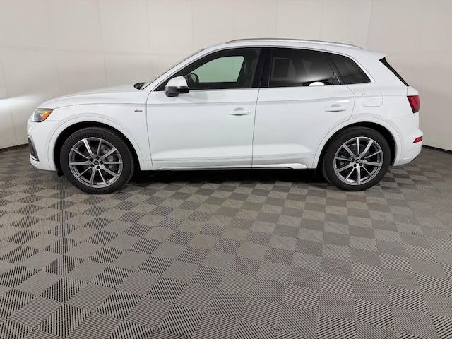 2022 Audi Q5 TFSI e