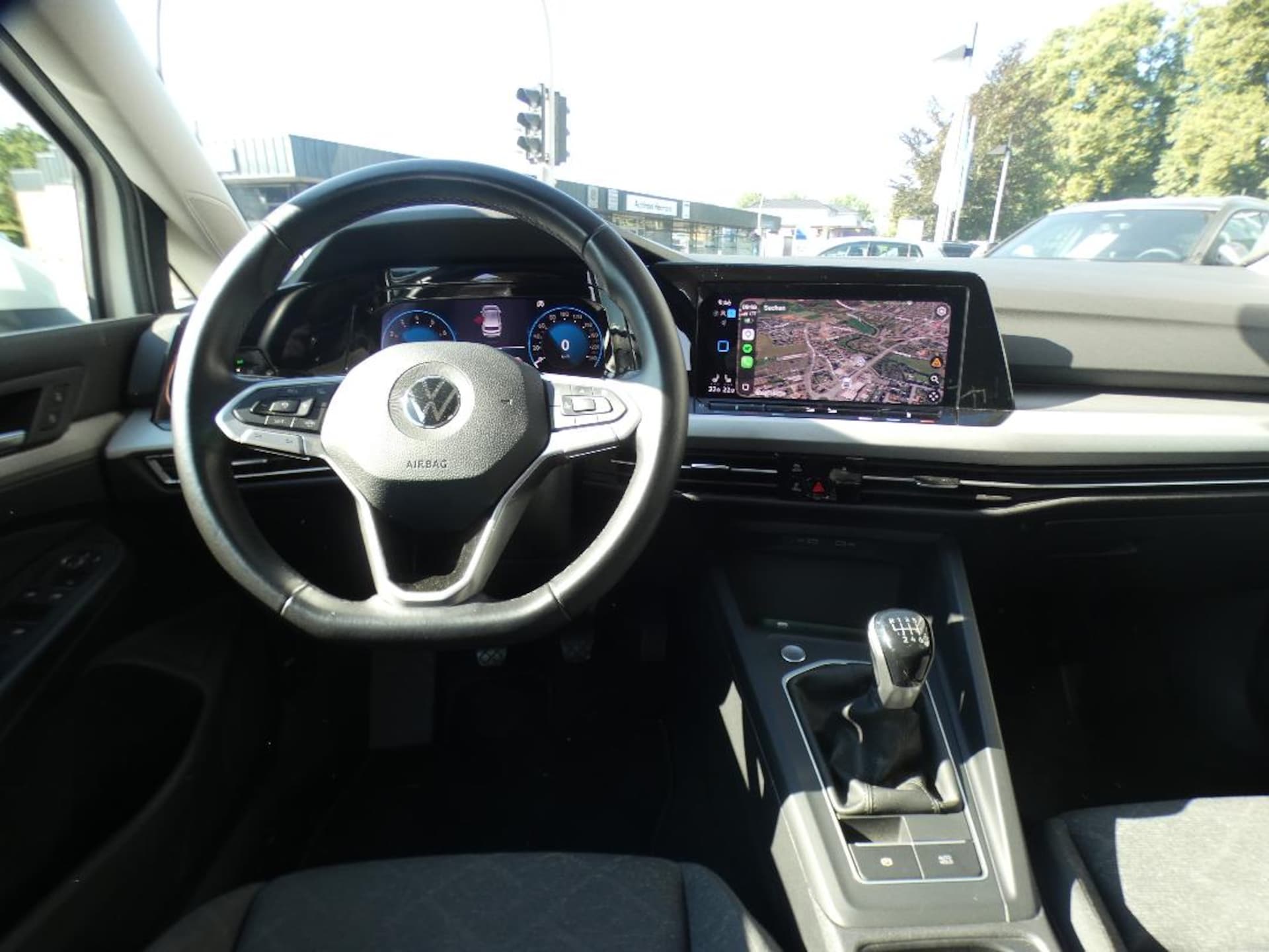 Volkswagen Golf Life