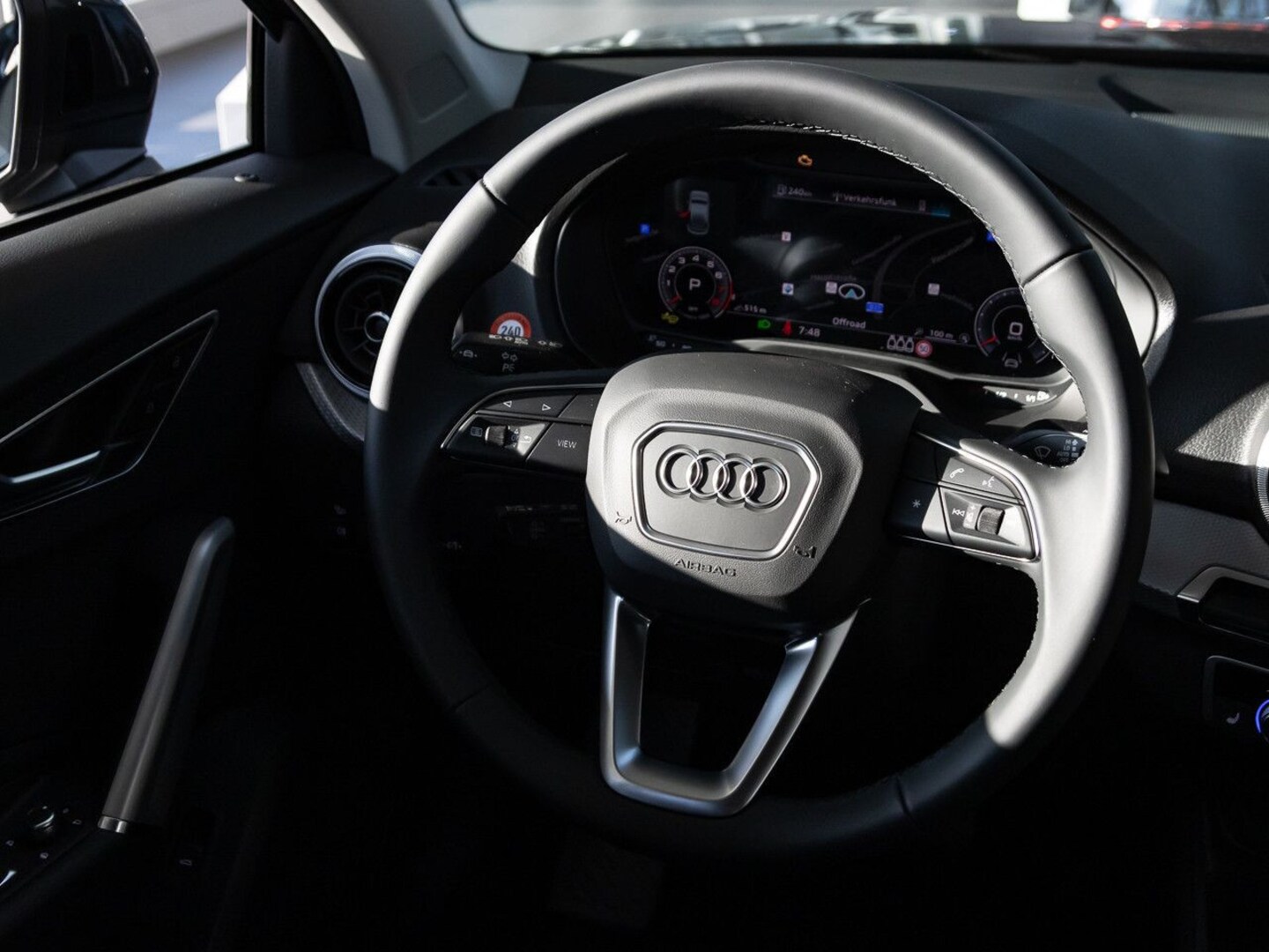 Bild über Audi Q2 35 TFSI S tronic - für weitere Informationen kontaktieren Sie den Audi Partner