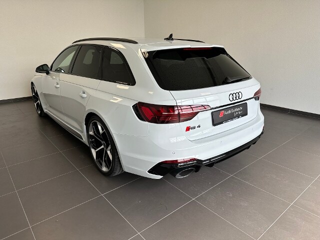 Image about Audi RS 4 Avant TFSI quattro tiptronic