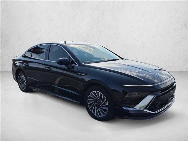 2025 Hyundai Sonata Hybrid