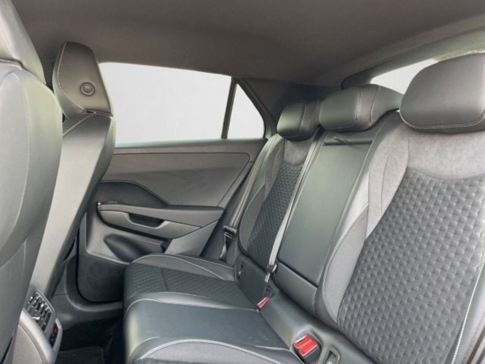Volkswagen T-Roc – Bild 14