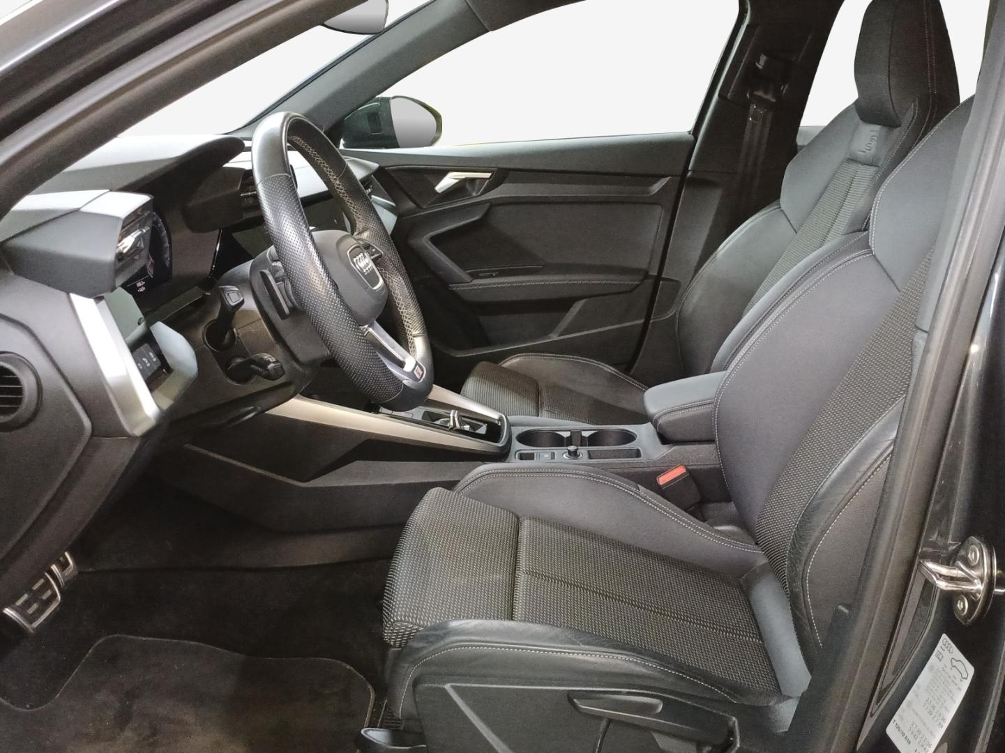 Image de Audi A3 Sportback Attraction 35 TFSI 110 kW (150 ch) S tronic - for more details contact your dealer