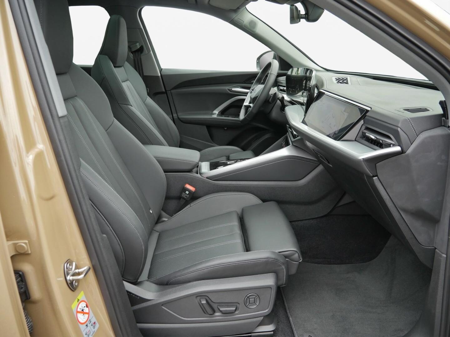 Bild über Audi Q5 SUV TFSI quattro 150 kW S tronic - für weitere Informationen kontaktieren Sie den Audi Partner