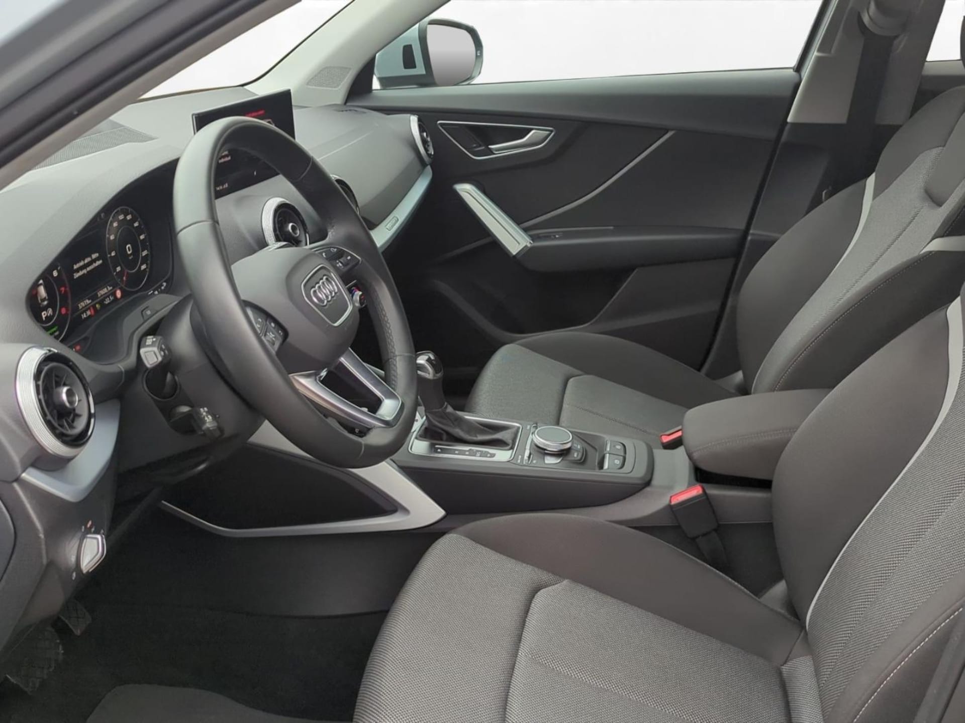 Audi Q2 S line