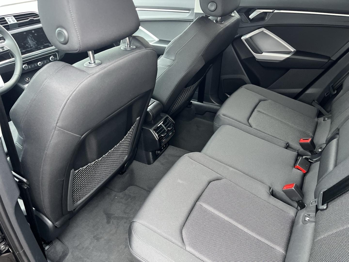 Bild über Audi Q3 TFSI 110 kW S tronic - für weitere Informationen kontaktieren Sie den Audi Partner