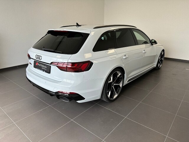Image about Audi RS 4 Avant TFSI quattro tiptronic