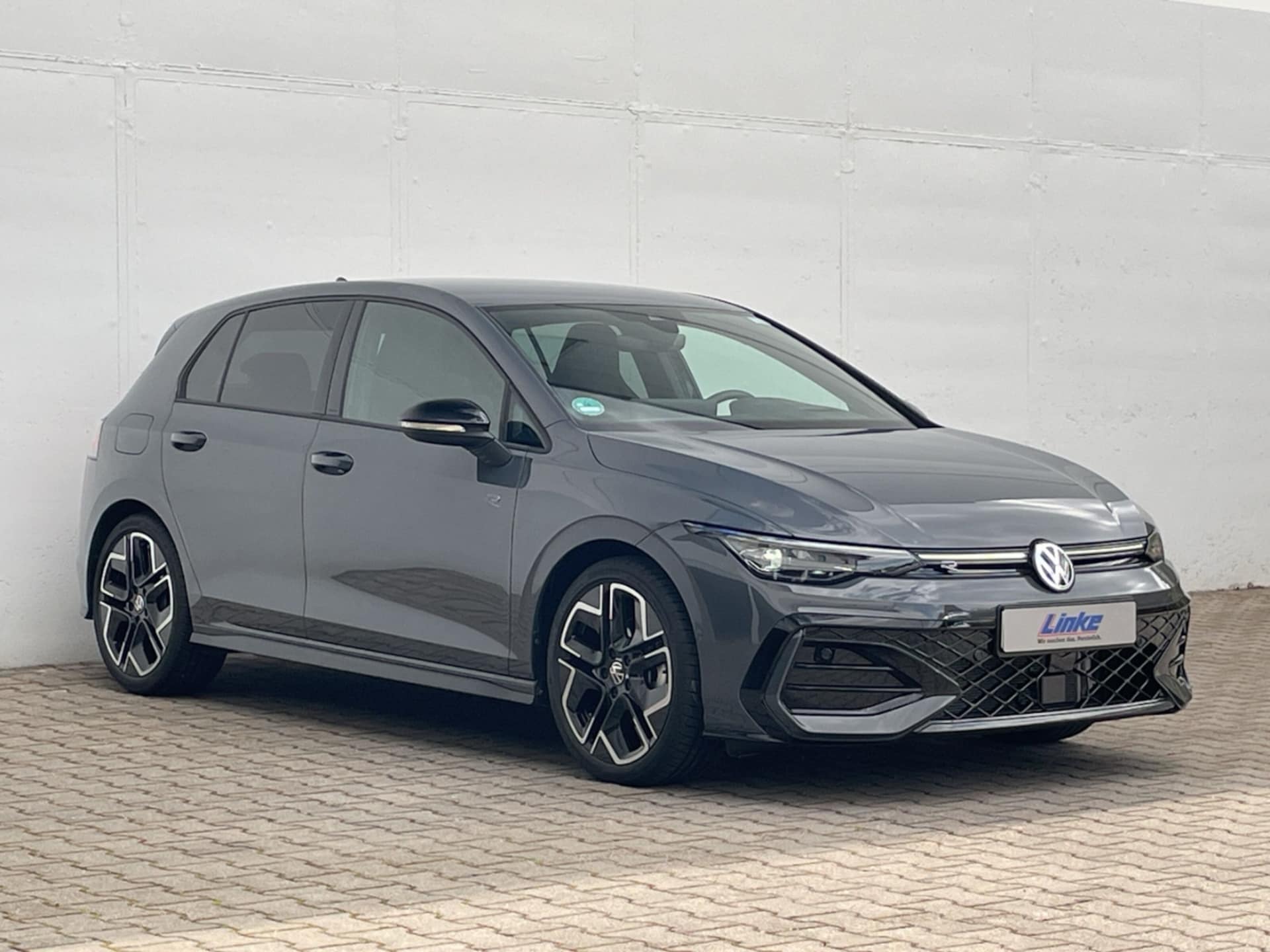Volkswagen Golf R-Line