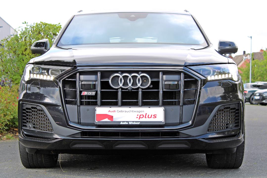 Image about Audi SQ7 TDI quattro tiptronic