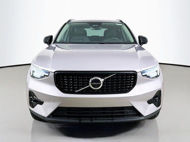 2026 Volvo XC40