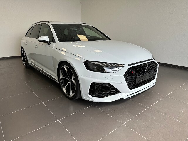 Image about Audi RS 4 Avant TFSI quattro tiptronic