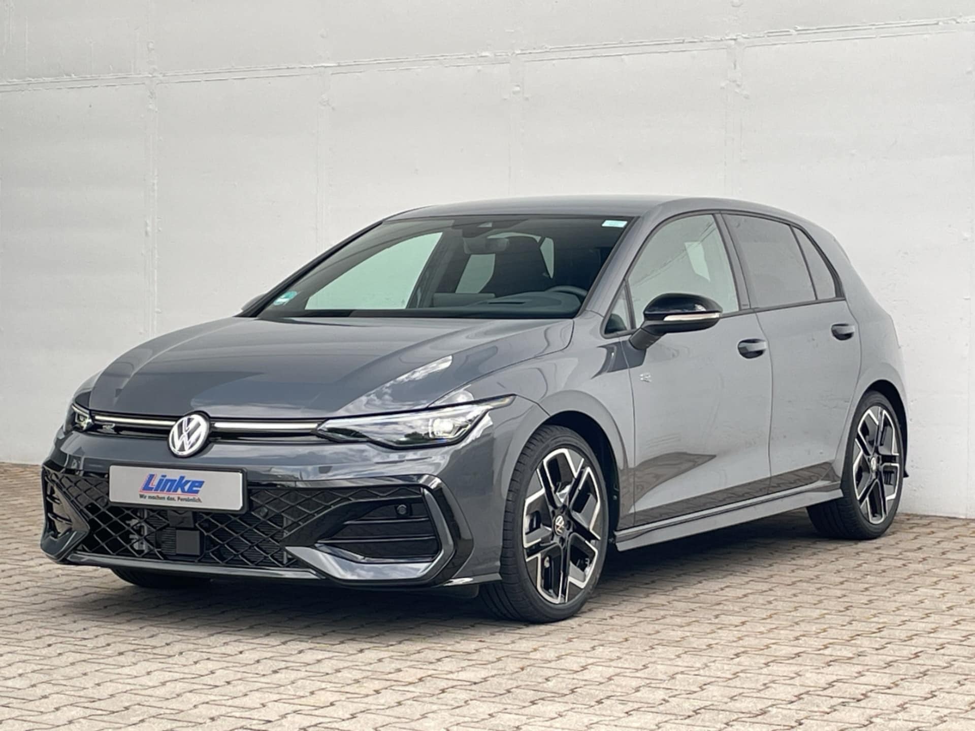 Volkswagen Golf R-Line