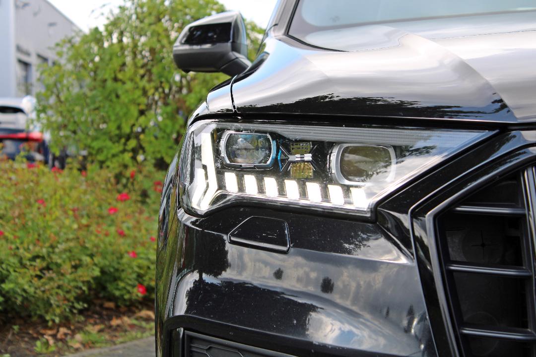 Image about Audi SQ7 TDI quattro tiptronic
