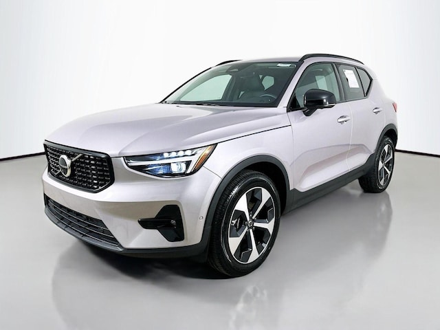 2026 Volvo XC40