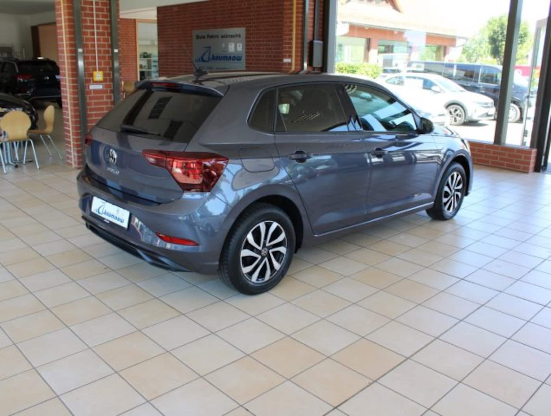 Volkswagen Polo Active