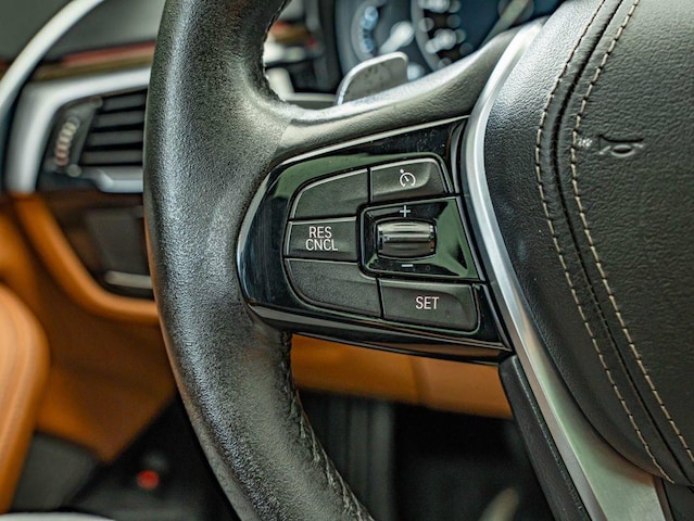 2019 BMW 5 Series 540i - Photo 23