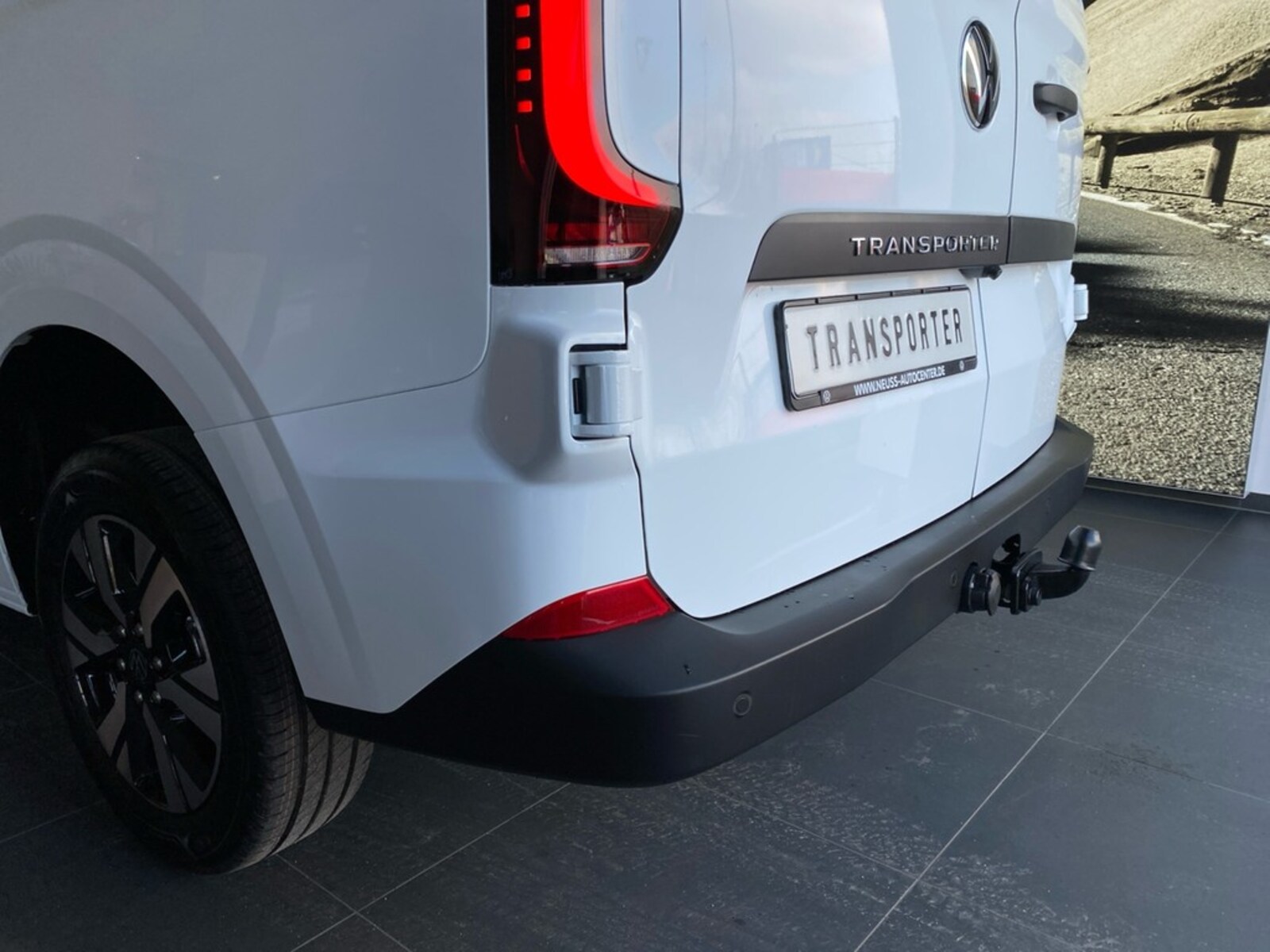 Volkswagen Transporter Kasten kurzer Radstand – Bild 8