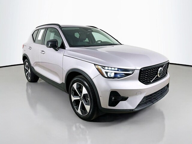 2026 Volvo XC40