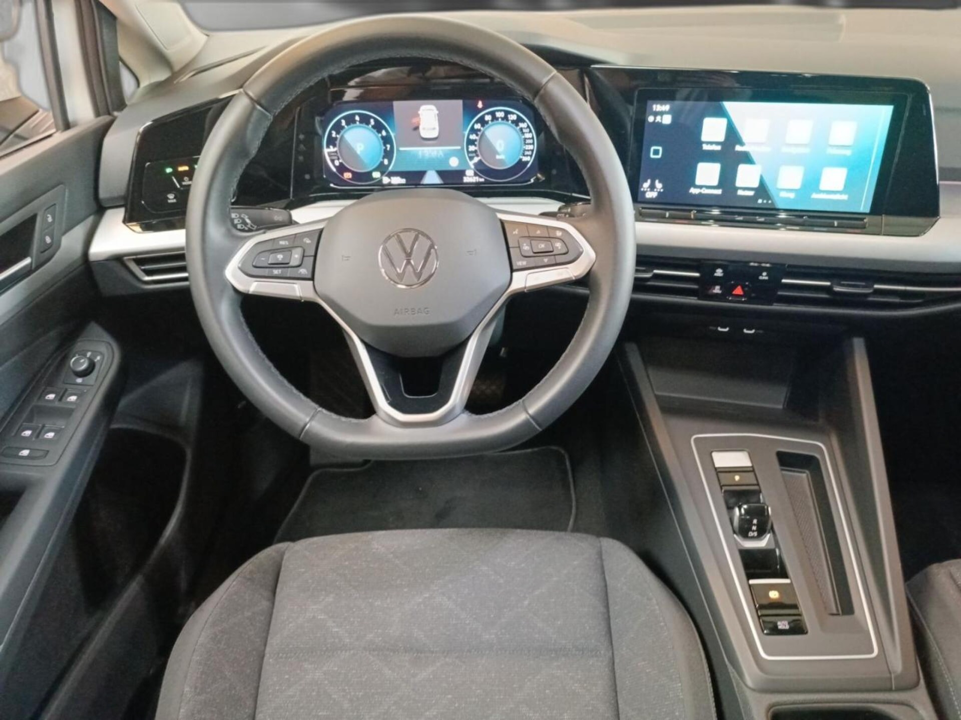 Volkswagen Golf Life