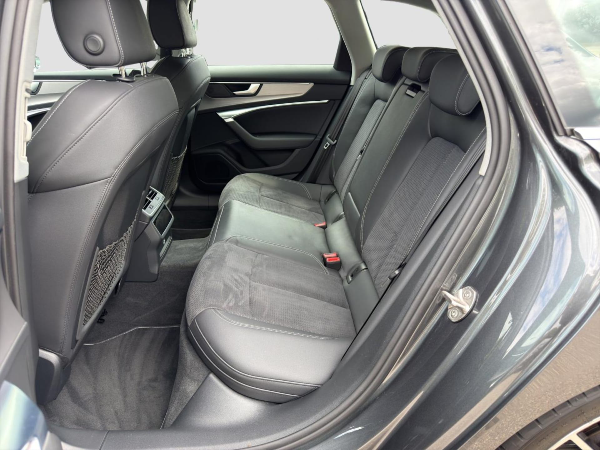Audi S6 Avant