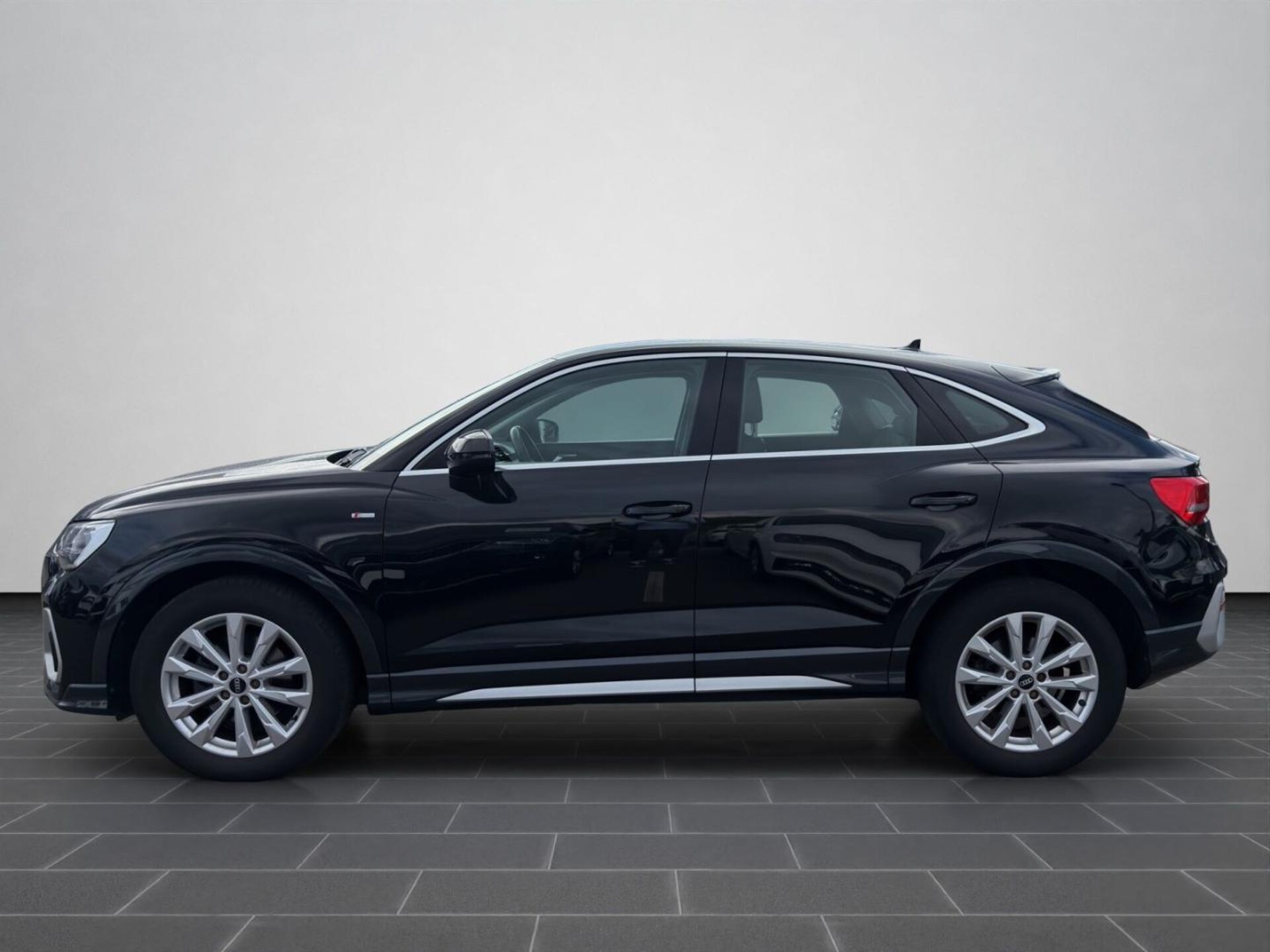Audi Q3 Sportback S line