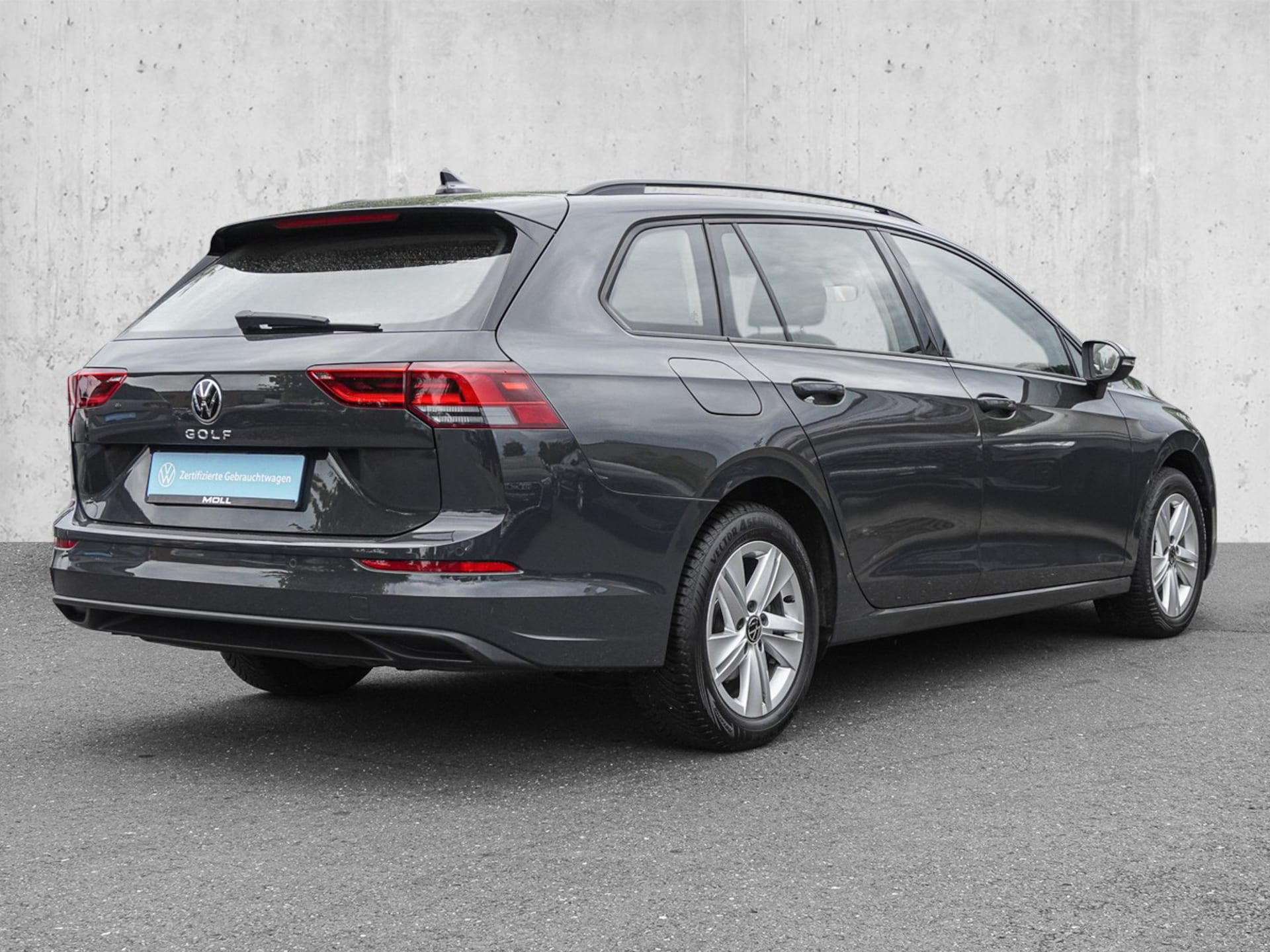 Volkswagen Golf Variant Life