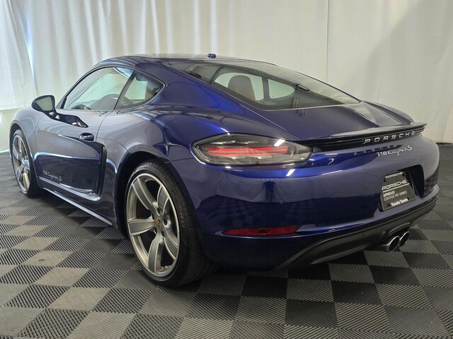 2022 Porsche 718 Cayman