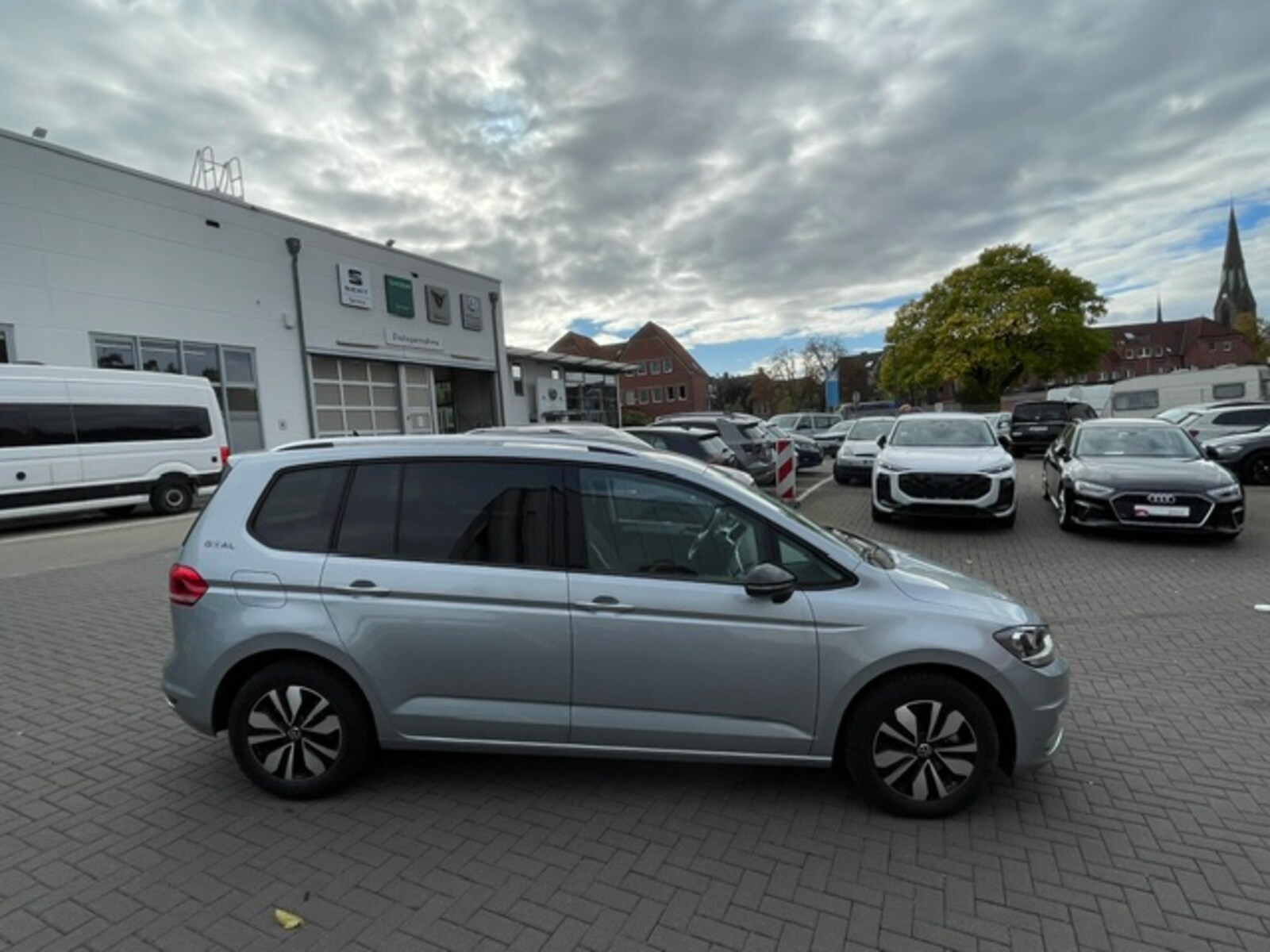 Volkswagen Touran – Bild 3