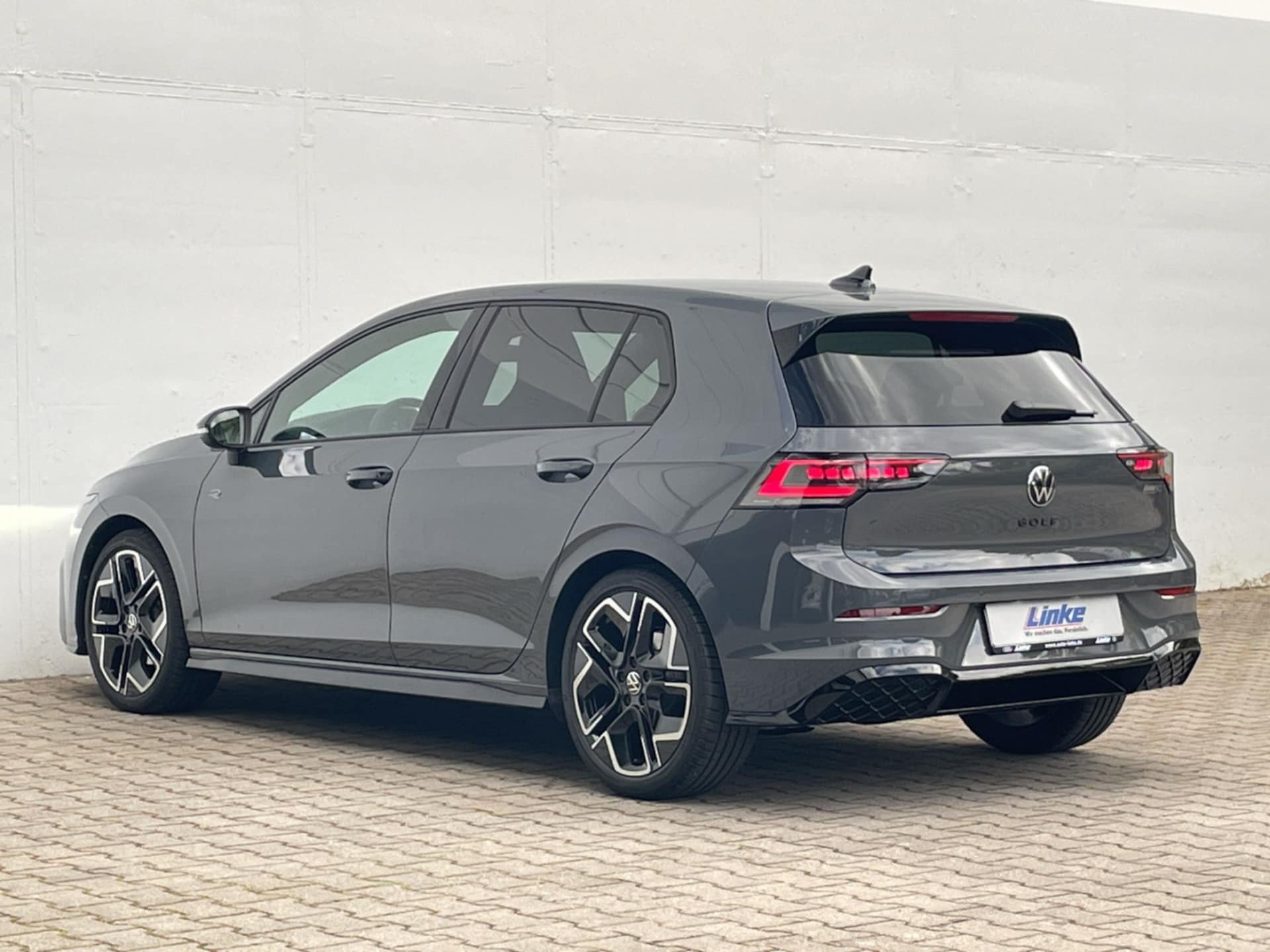Volkswagen Golf R-Line