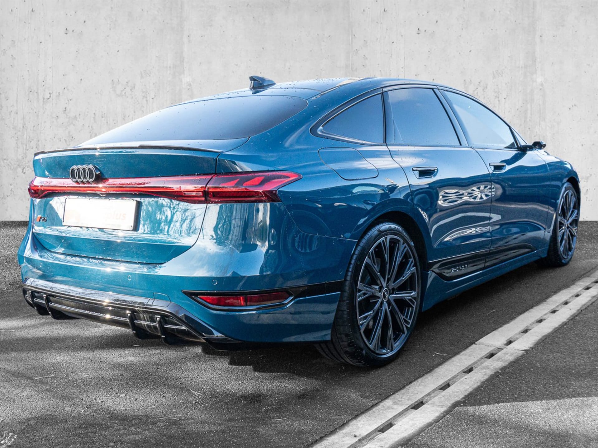 Audi S6 Sportback e-tron edition one