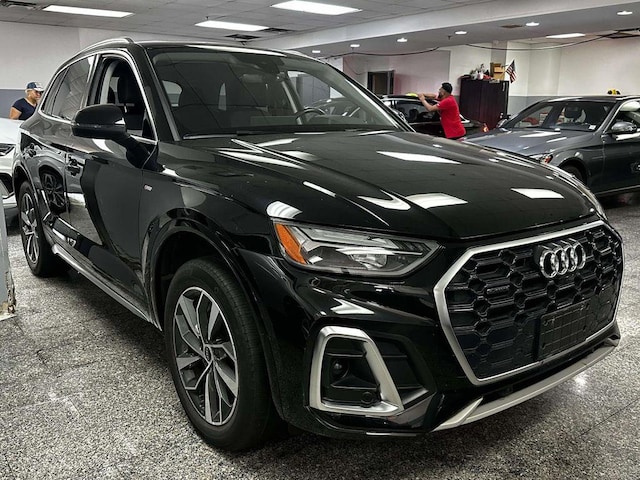 Photo of 2023 Audi Q5