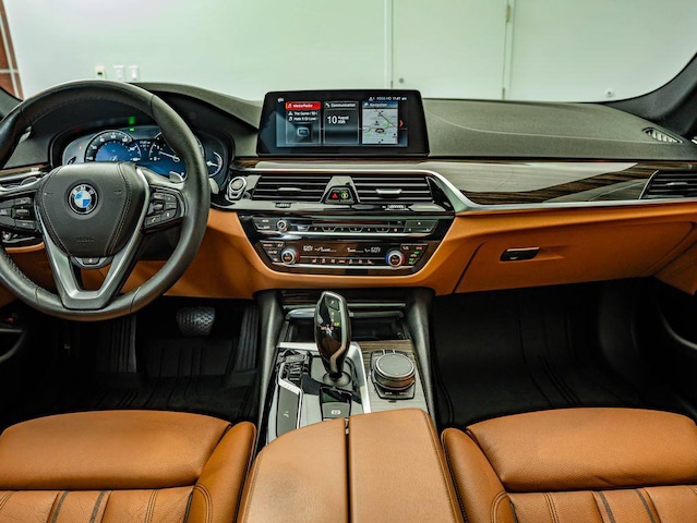 2019 BMW 5 Series 540i - Photo 33