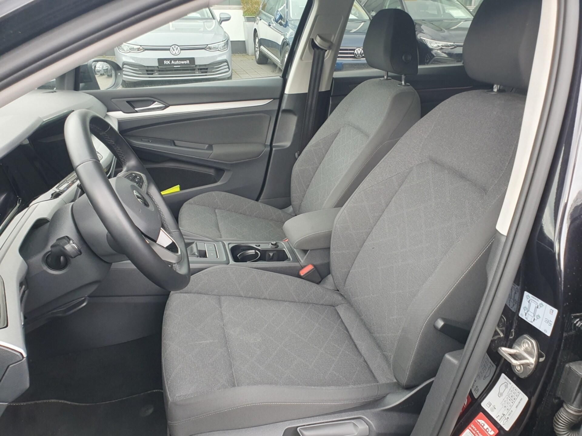 Volkswagen Golf Variant Life