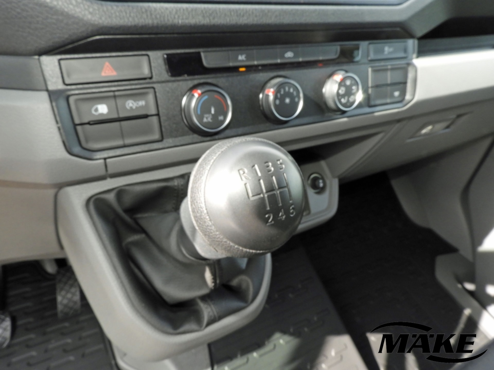 Volkswagen Crafter Kasten mittlerer Radstand