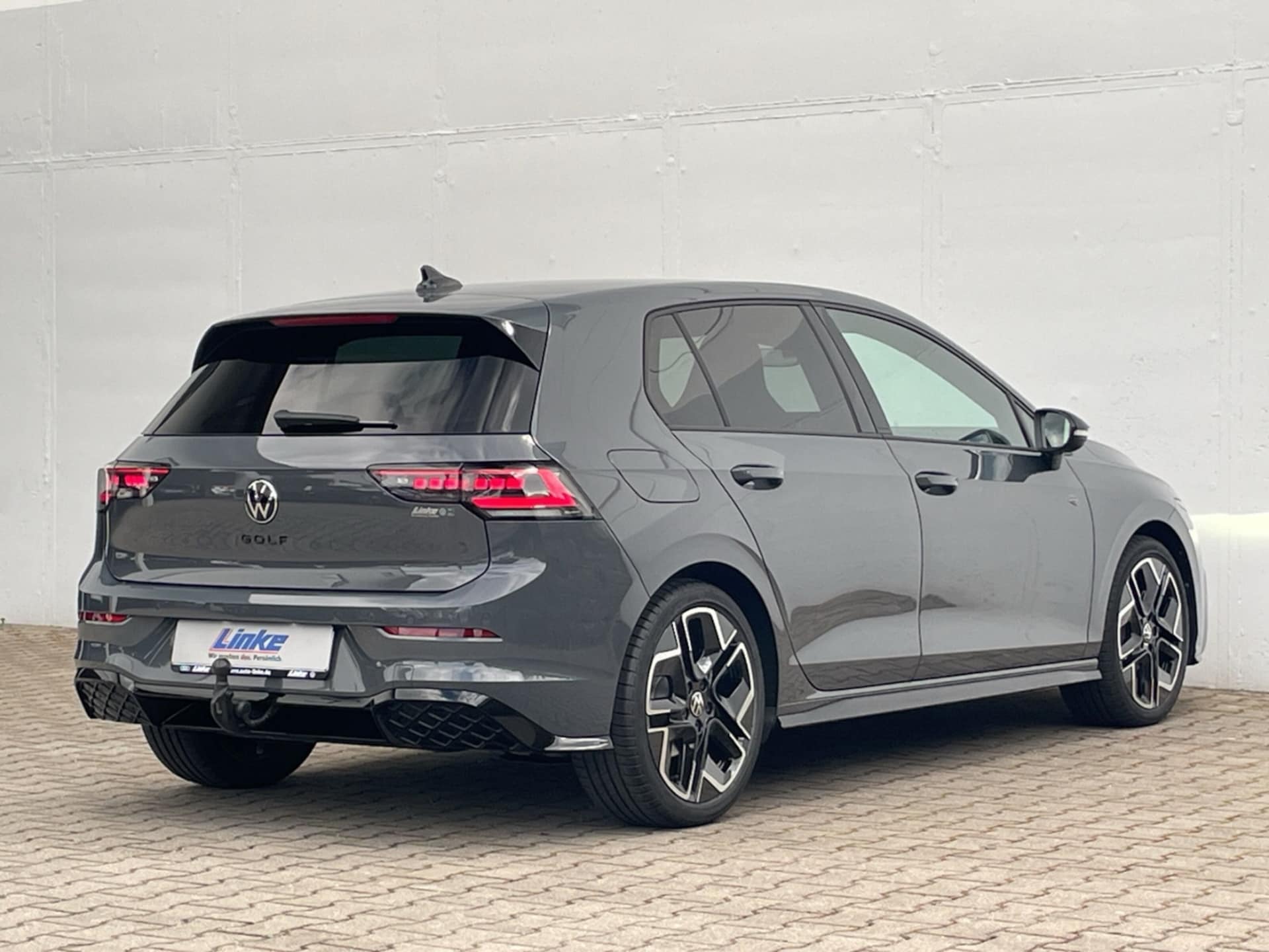 Volkswagen Golf R-Line