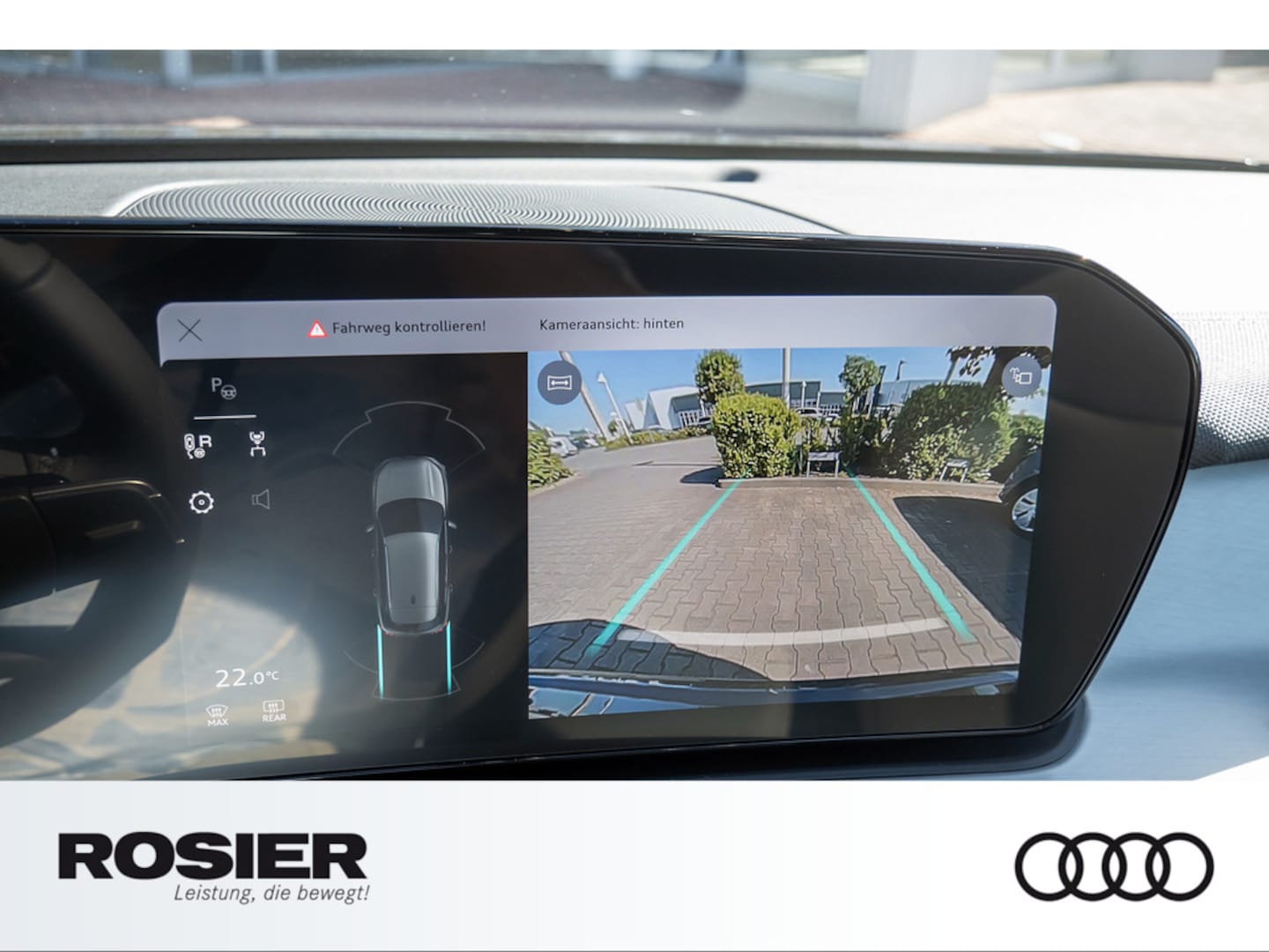 Bild über Audi Q3 SUV TFSI quattro 150 kW S tronic - für weitere Informationen kontaktieren Sie den Audi Partner