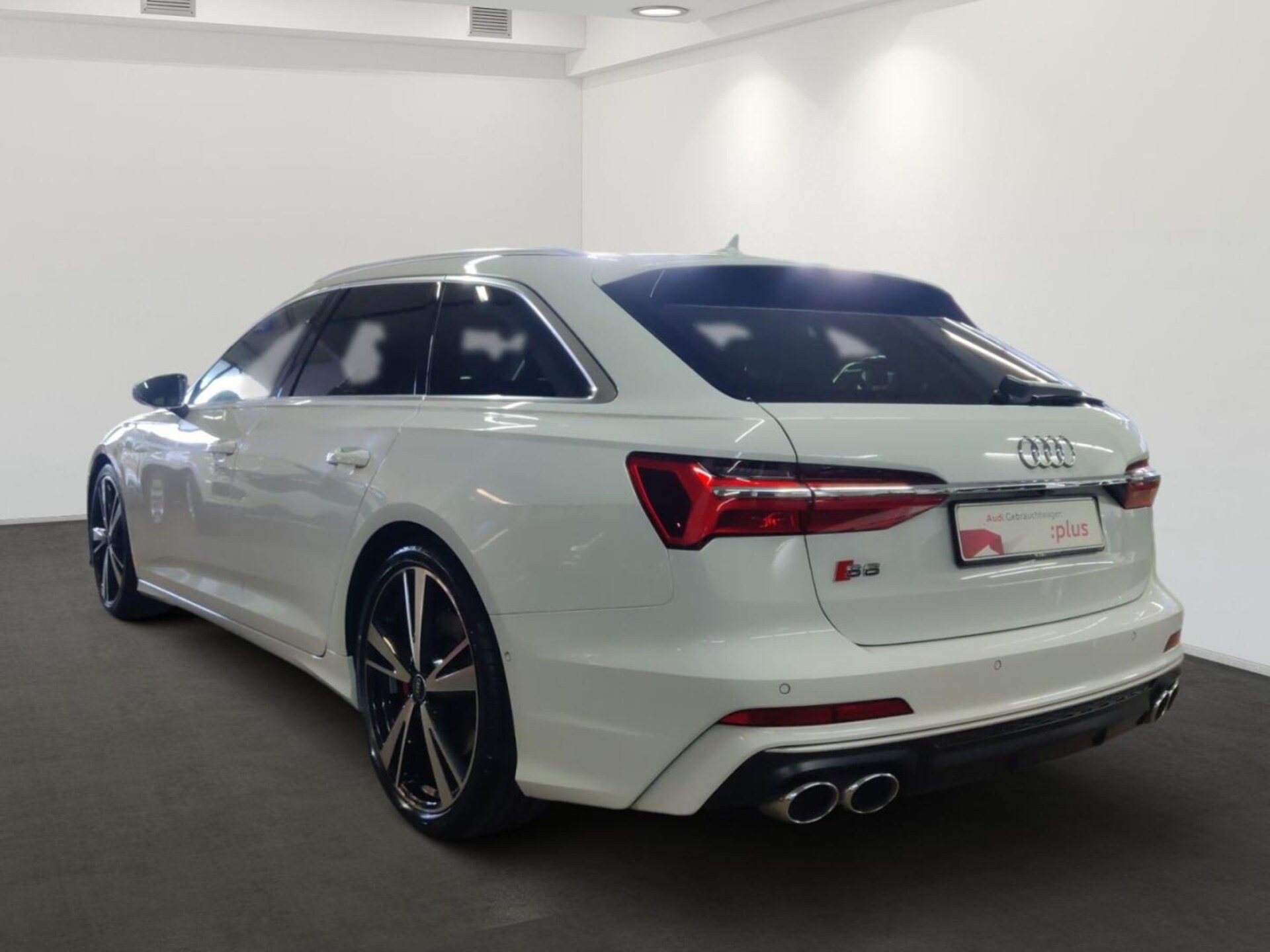Audi S6 Avant