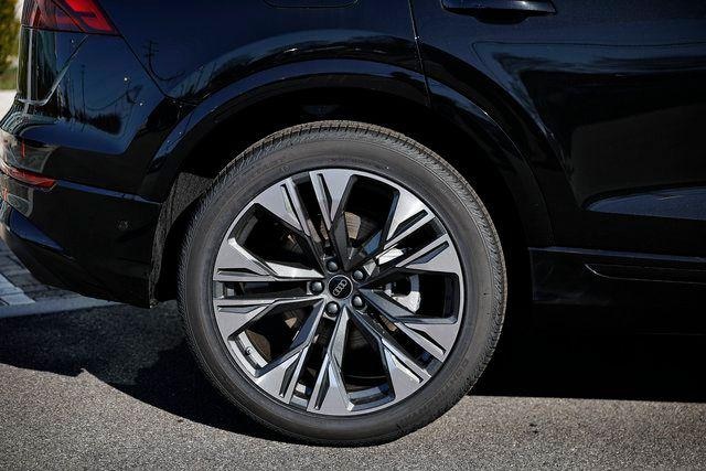 2026 Audi Q8 Premium Plus - Photo 6