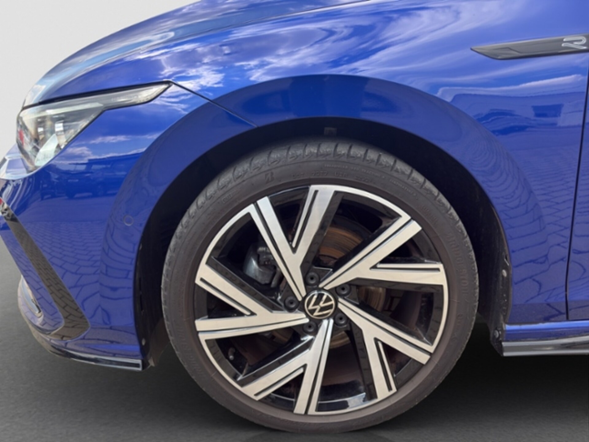 Volkswagen Golf Variant R-Line