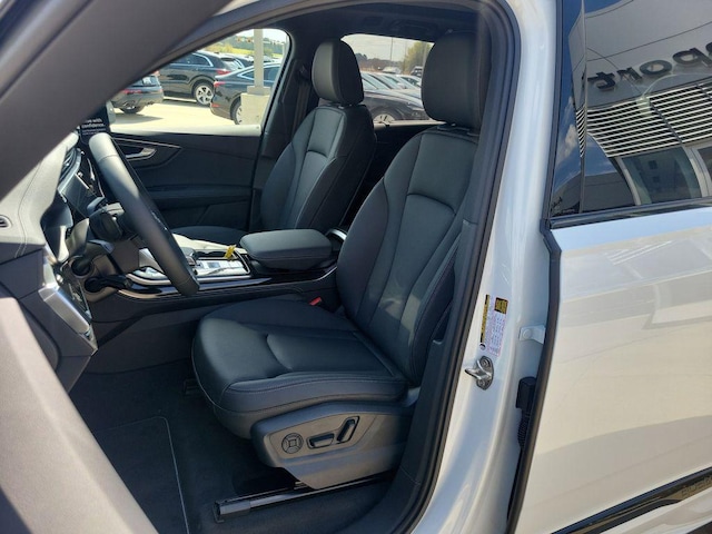 2026 Audi Q7 Premium Plus - Photo 9