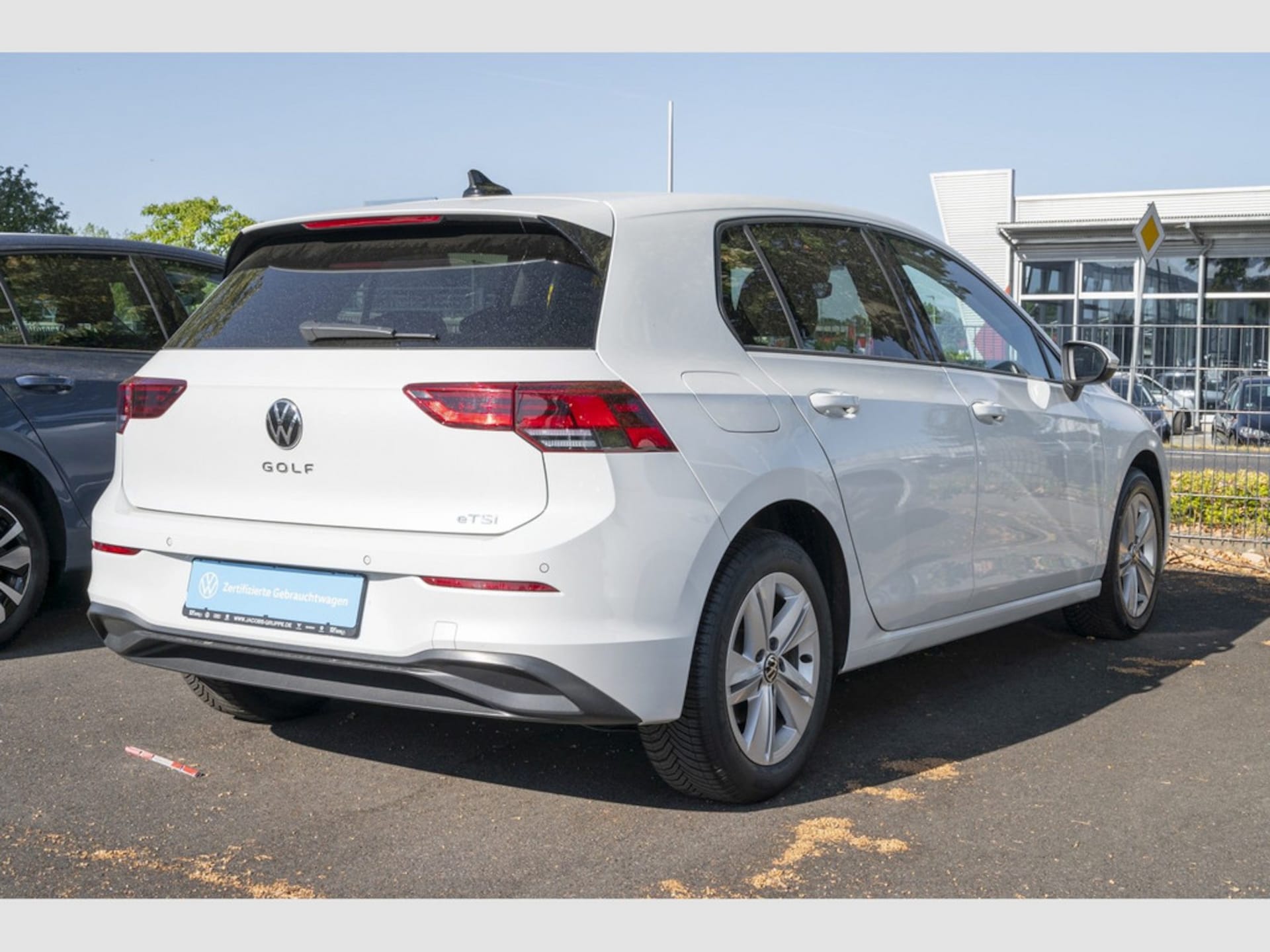 Volkswagen Golf Life
