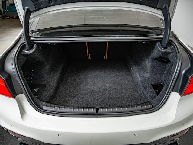 2019 BMW 5 Series 540i - Photo 45