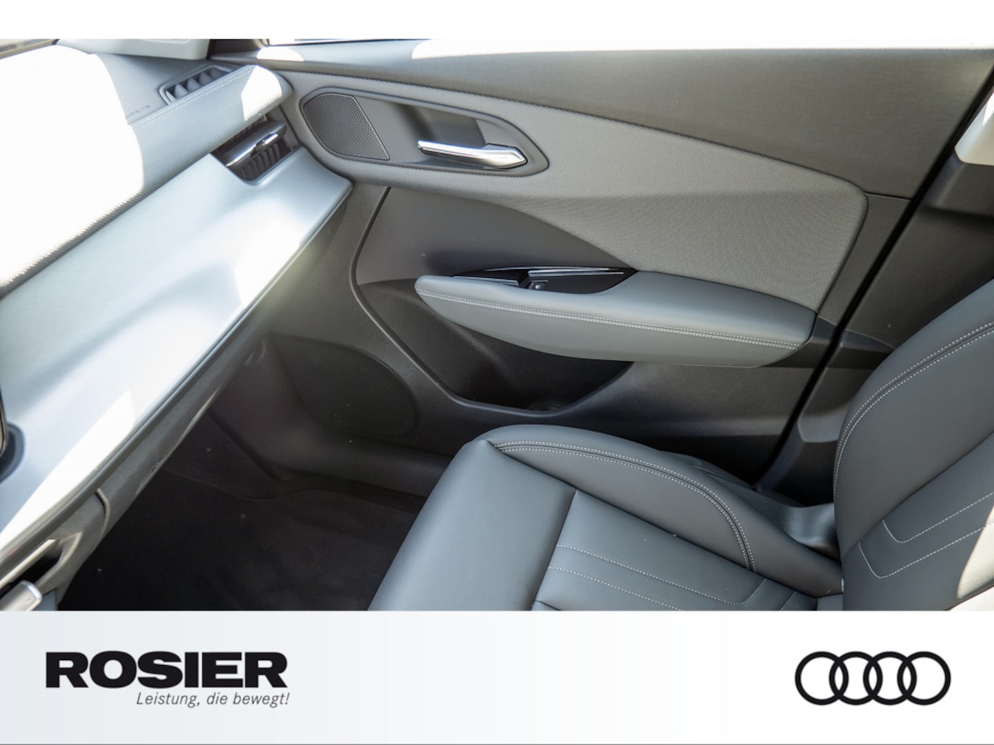 Bild über Audi Q3 SUV TFSI quattro 150 kW S tronic - für weitere Informationen kontaktieren Sie den Audi Partner