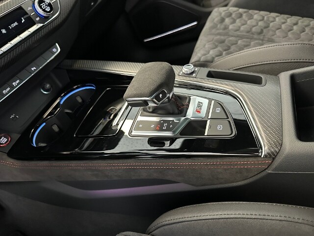 Image about Audi RS 4 Avant TFSI quattro tiptronic
