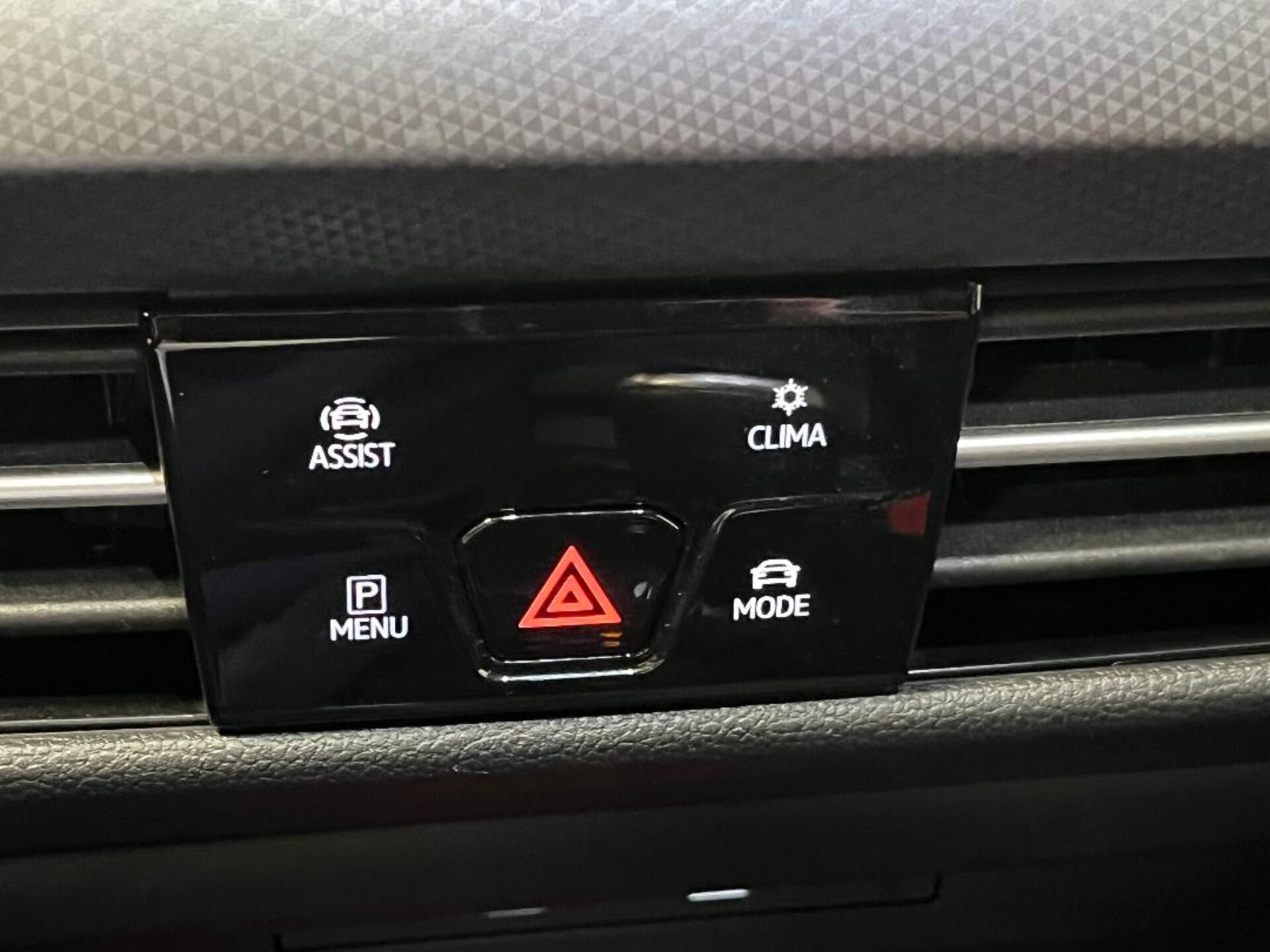 Volkswagen Golf Active