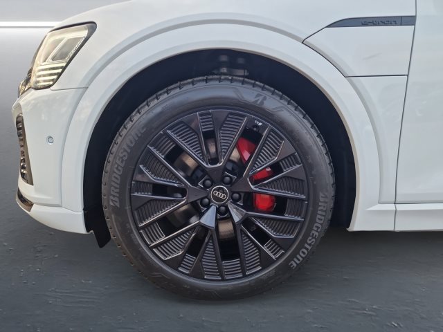 Image about Audi Q8 e-tron S line 55 e-tron quattro