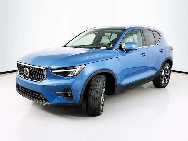 2023 Volvo XC40