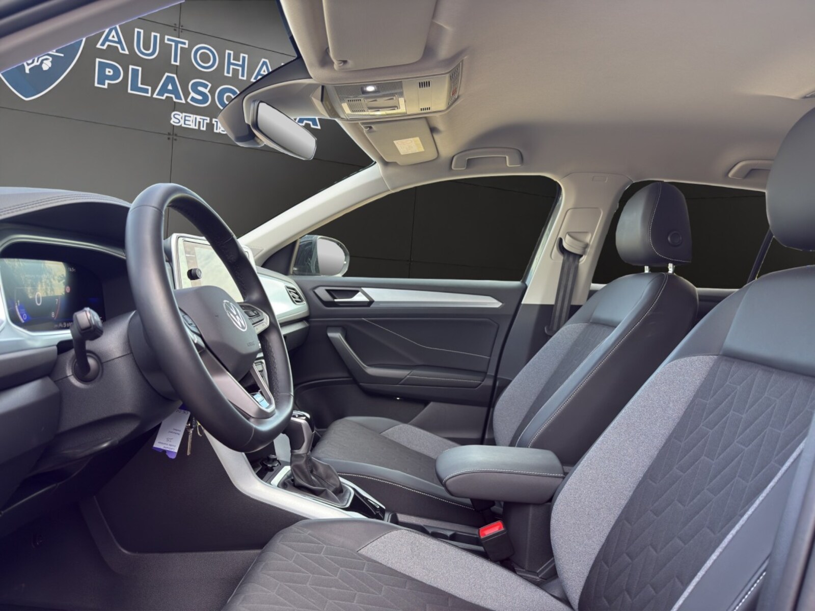 Volkswagen T-Roc – Bild 11