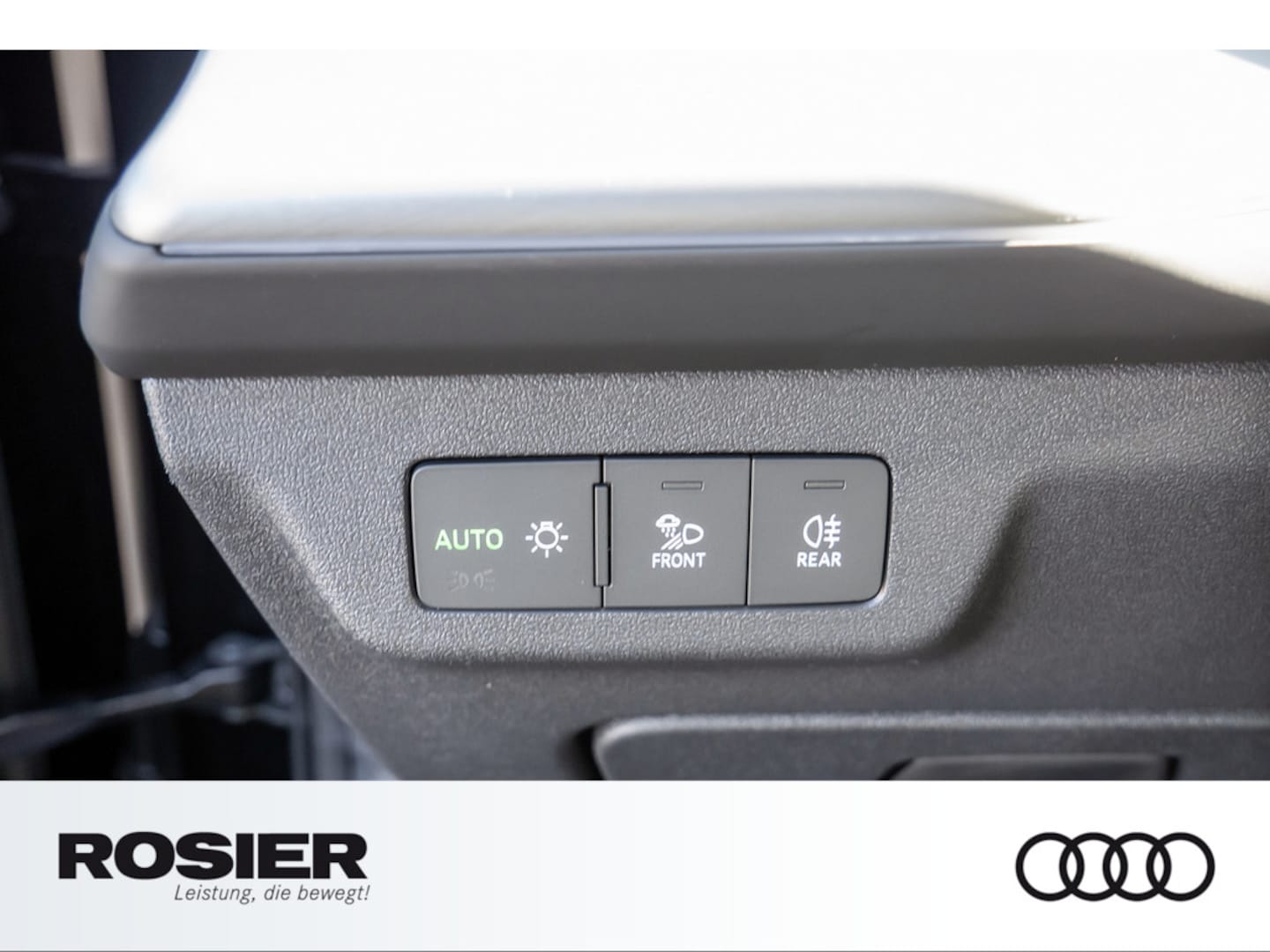 Bild über Audi Q3 SUV TFSI quattro 150 kW S tronic - für weitere Informationen kontaktieren Sie den Audi Partner