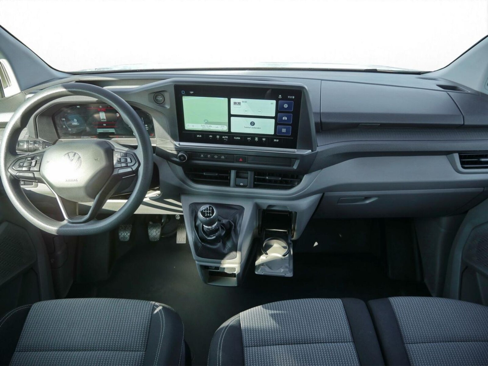 Volkswagen Transporter Kombi kurzer Radstand – Bild 5